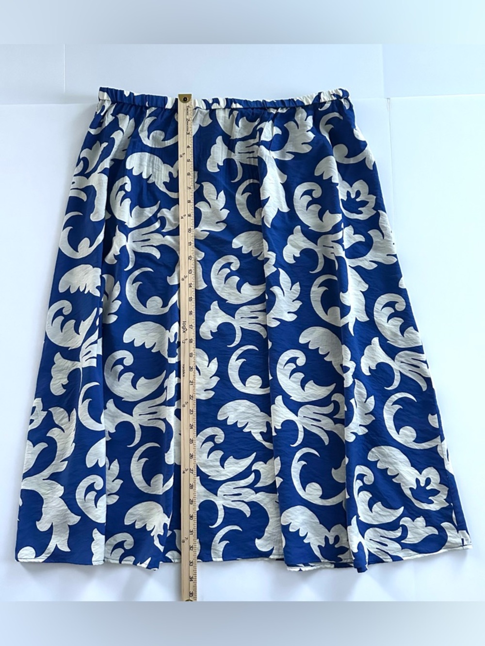 H&M Blue and White A-Line Floral Print Skirt - Picture 4 of 8